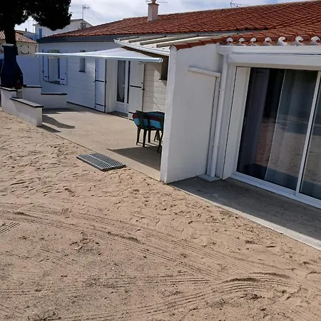 Maison De *